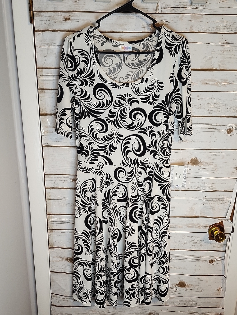 LuLaRoe Nicole NWT Black & White Swirl Print Scoop Neck Dress